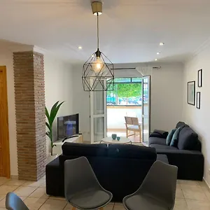 https://apartamento-centrico-silencioso.hotelsinnerja.org